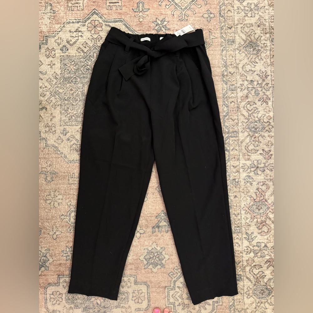 LOFT Outlet High Rise Tapered Leg Pants- Size Large- NWT